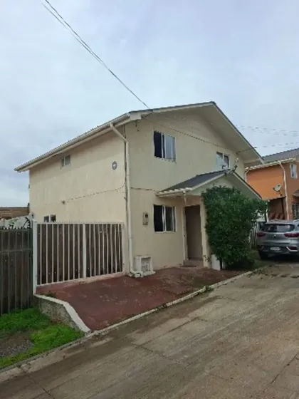 Vendo Casa 2 Pisos En Villa Alemana, 2 Dormitorios