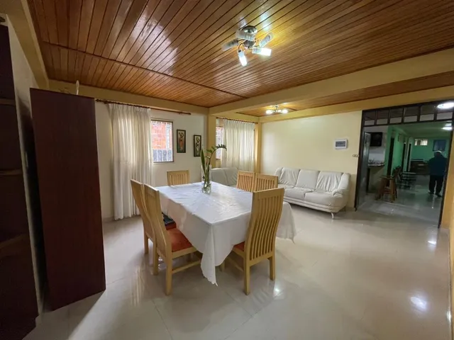Casa Doble Propósito En La Av Principal De Barrio Libertador Nr