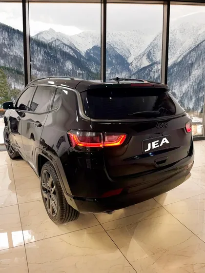 Jeep Compass 1.3 T270 Serie-s 4x2 At6