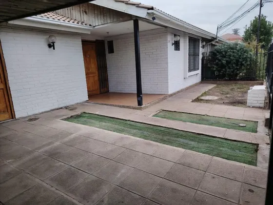 Arrienda Casa Villa Jardines De Versalles 4d/2b