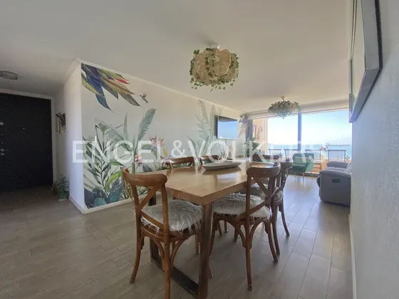 Venta De Departamento En La Avenida Costanera