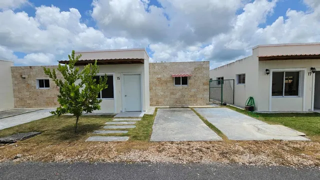 Amplia Casa En Renta En Ciudad Del Sol, Bávaro