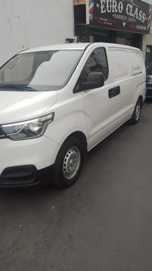 Hyundai Starex 2.4 Cargo Van