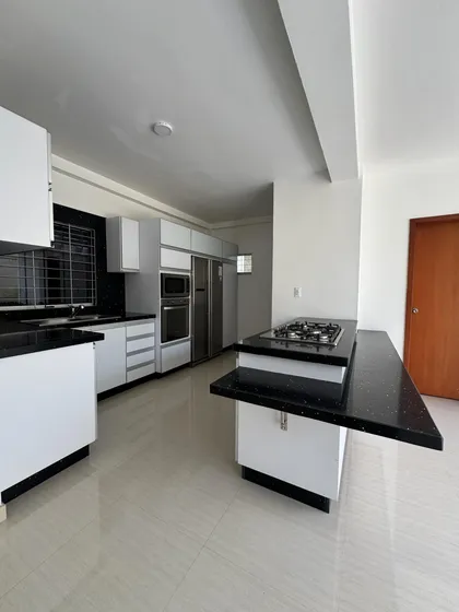 Townhouse En Res. Naiguata, Manantial Naguanagua 