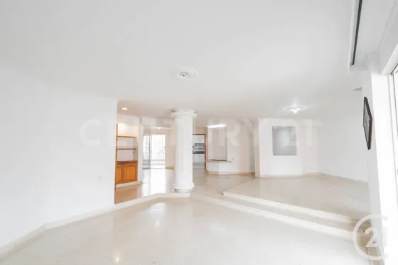 Renta Apartamento Medellin Laureles