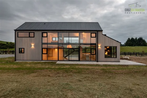 Casa En Venta De 4 Dorm. En Puerto Varas
