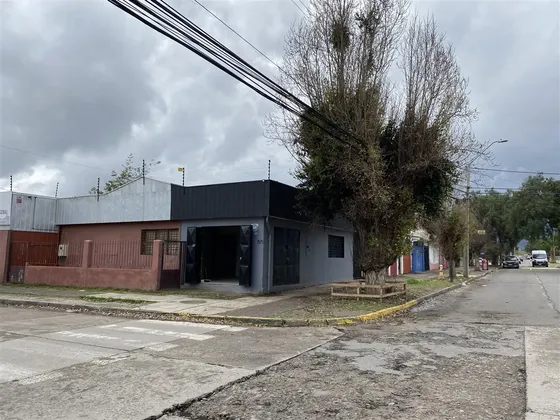 Se Arrienda Amplio Local Comercial En La Calera