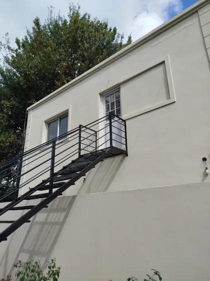 Departamento A Estrenar En Planta Alta Con Entrada Independiente Con Doble Portón De Seguridad.