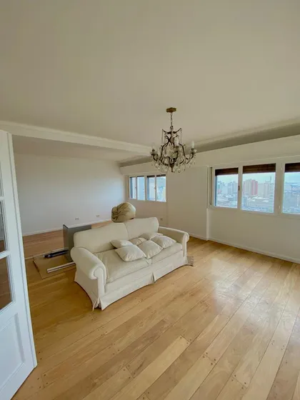 Venta  Piso Entero Con Vista Al Mar En Comodoro Rivadavia