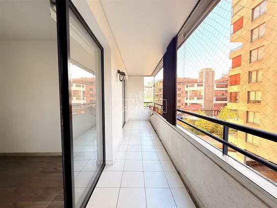 Departamento En Venta De 1 Dorm. En Las Condes