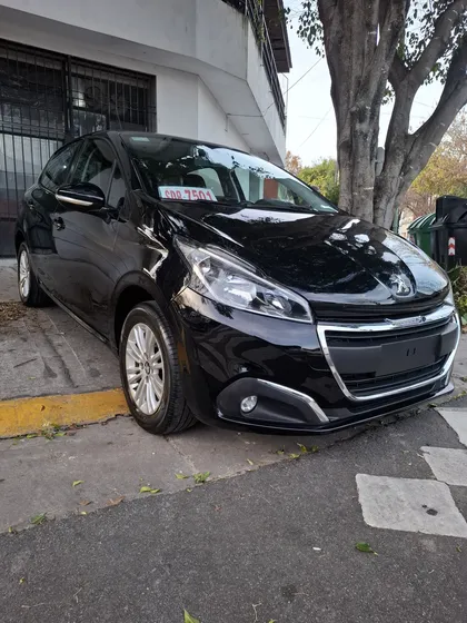 Peugeot 208 1.6 Allure