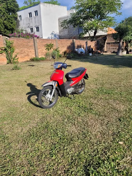 Única Mano , Titular Papeles Completos