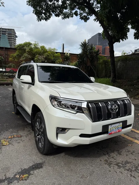Toyota Land Cruiser Prado Vx