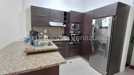 Jean Pavon Tiene Espectacular Casa En Venta En La Avenida La Montañita Cabudare Lara 2 4 1 1 5