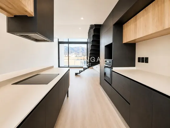 Townhouse En Venta De 3 Dorm+ Sala Estar Colina Piedra R