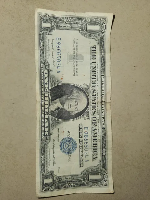 Quien Quiere Compra Este 2 Dola De 1957 A