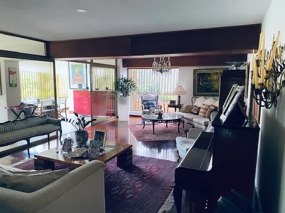 Ns En Venta P.b. En Urb. La Lagunita 344,50 M2 5 Habitaciones 3 Puestos