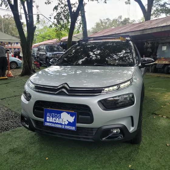 Citroën C4 Cactus 1.6 Shine Turbo Aut