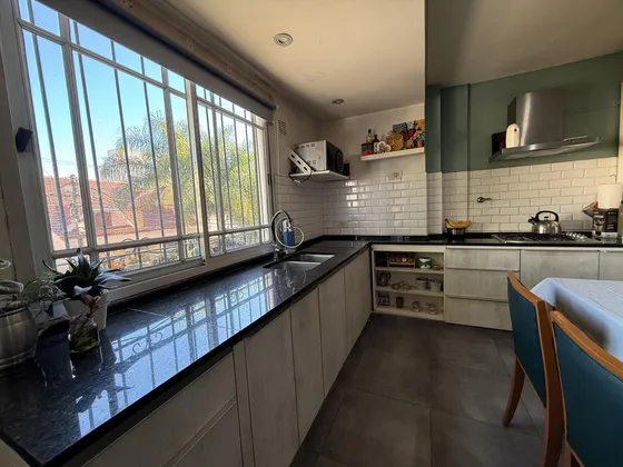 Venta Departemantoto 3 Amb. Con Cochera En Villa Sarmiento 