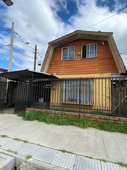 Vendo Casa 3d+1b+e Huambali Villa Rios Del Sur Chillán