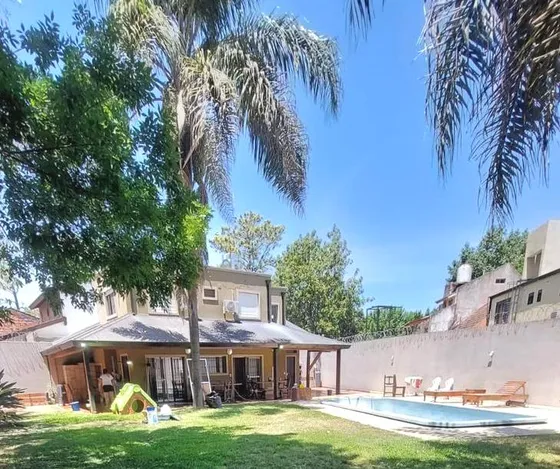Casa En Venta En Pilar