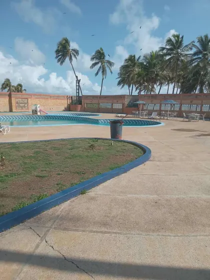 Apartamento En Tucacas, Res Bucanero. Rs