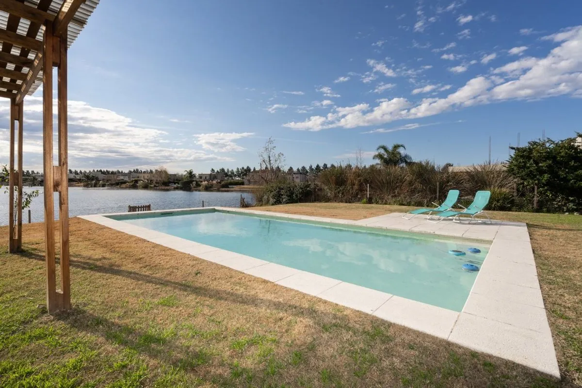 Alquiler Casa A La Laguna San Matias Escobar