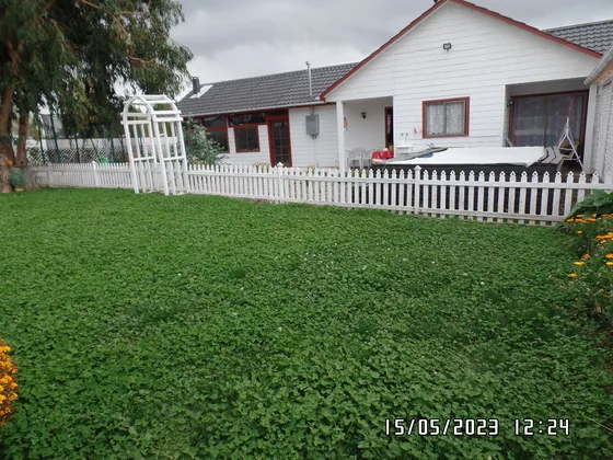 Amplia Casa En Una Hermosa Parcela