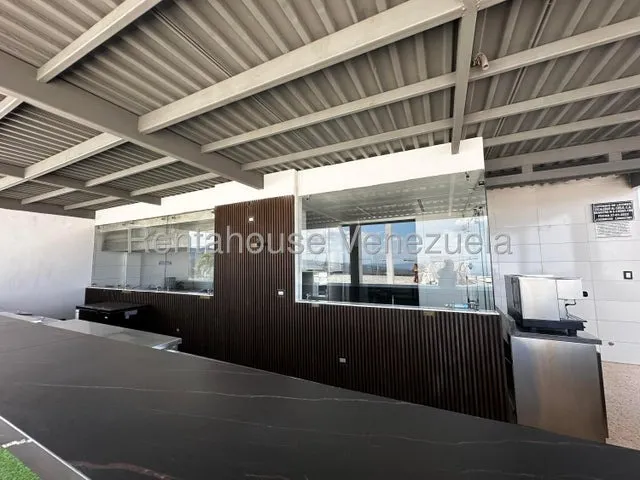 Norgelin Diaz Alquila Restaurant Con Todo En El Mirador Del Manzano Cod.25-18617 