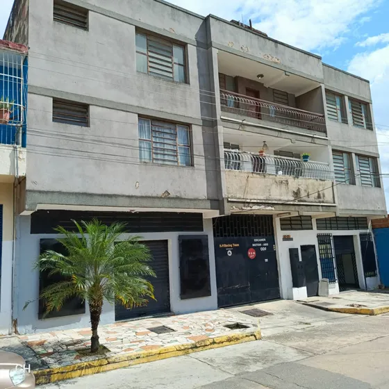 Venta Edificio Comercial Y Residencial En San Blas D46-13