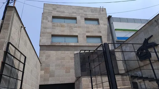 Renta Oficinas Con Bodega En Olivar De Los Padres