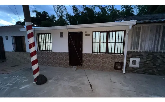 Alquiler De Casa Barrio Lindaraja Sector Puerto Espejo Los Naranjos