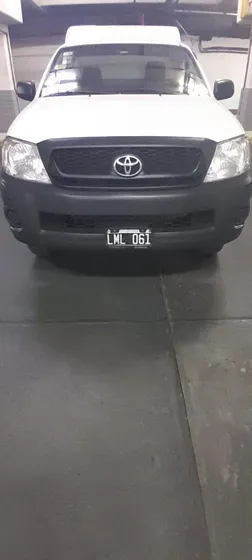 Toyota Hilux Pick-up 2.5 Cover Cs Dx I 120cv 4x2 Cerrada