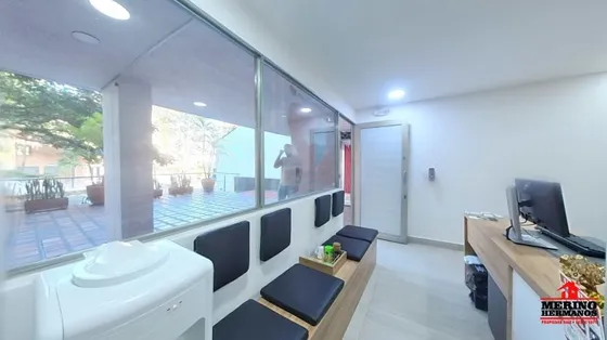 Oficina En Arriendo En Laureles. Cod A5860
