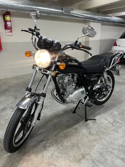 Suzuki Gn 125 F