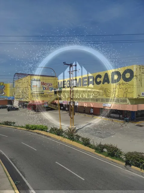 Alquiler De Local-oficina En Centro Comercial Megamercado. Parque Valencia. Vía Flor Amarillo