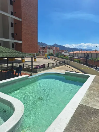 (jv) Apartamento En Alquiler Resd Saman Suite Urb Tazajal 