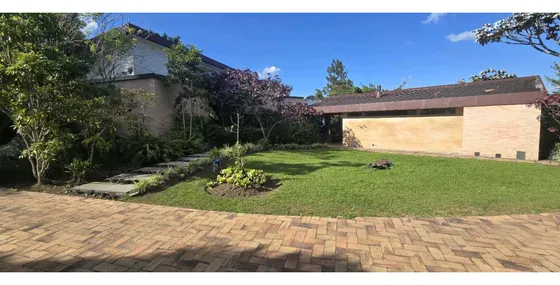 Venta Casa En Parcelacion Alto De Las Palmas Envigado Lote 7600 M2