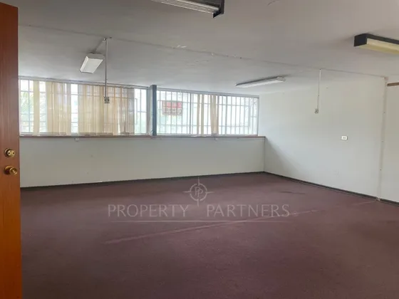 Venta De Propiedad Completa Con Oficinas A Pasos D...