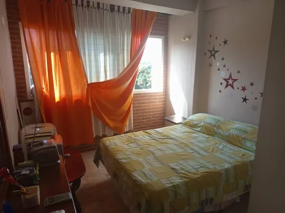Se Vende Hermoso Apartamento En Miravila Con Muchas Áreas Verdes