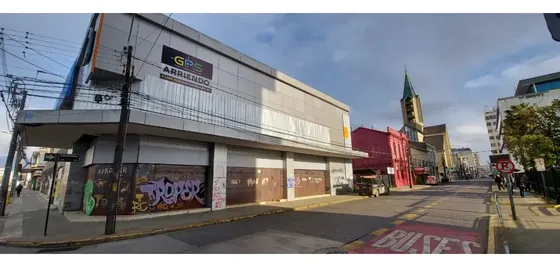 Arriendo Local Comercial Esquina Chacabuco