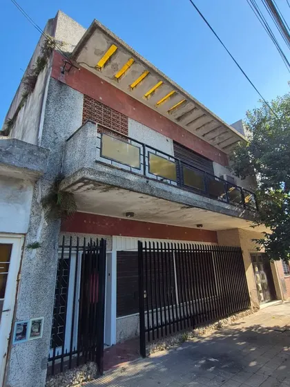 Casa En Alquiler En Caseros