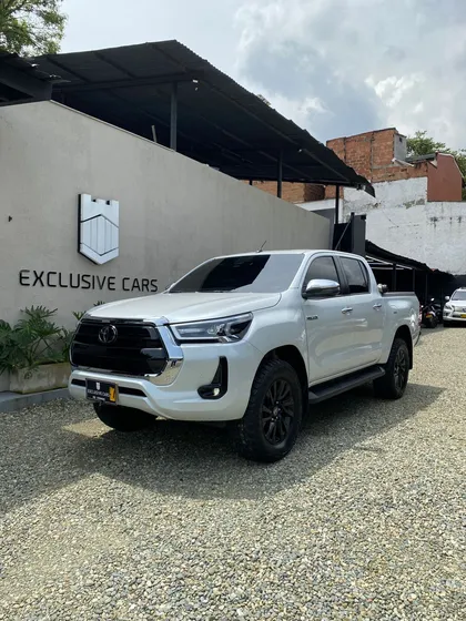 Toyota Hilux 2.8 Srx Diésel 4x4 Aut
