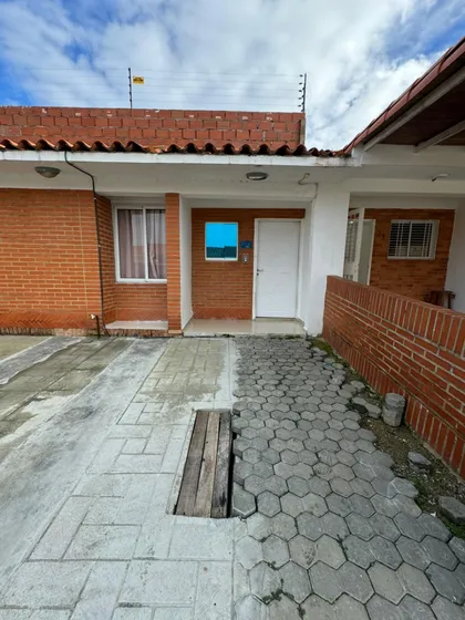 (gb989) En Venta Town House En Playuela, Falcon 
