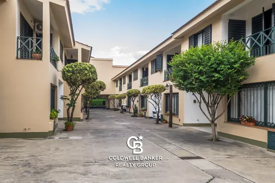 Duplex En Venta En Calle Saravia Cornejo (esq. Mariano Boedo)