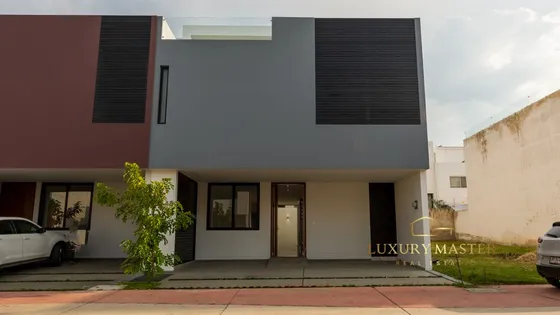 Casa En Venta Nueva En Solares