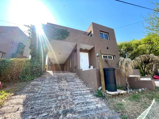 Casa En Venta La Estanzuela 3 Dormitorios- Apto Credito