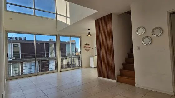 3 Ambs Estilo Duplex Con Cochera. Pileta Y Sum!