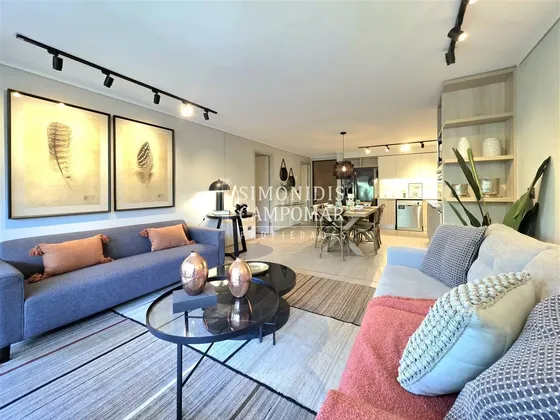 Departamento En Venta De 2 Dormitorios 3 Baños, En Vitacura