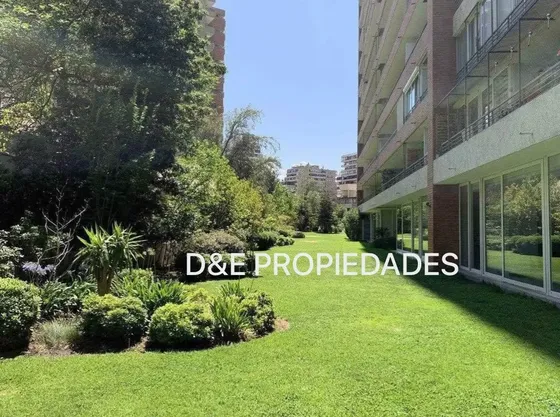Departamento En Venta En Las Condes. 4d+3b+2estacionamientos